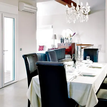 Puerto Del Carmen Sleeps 6 Air Con Wifi Villa Puerto del Carmen (Lanzarote)